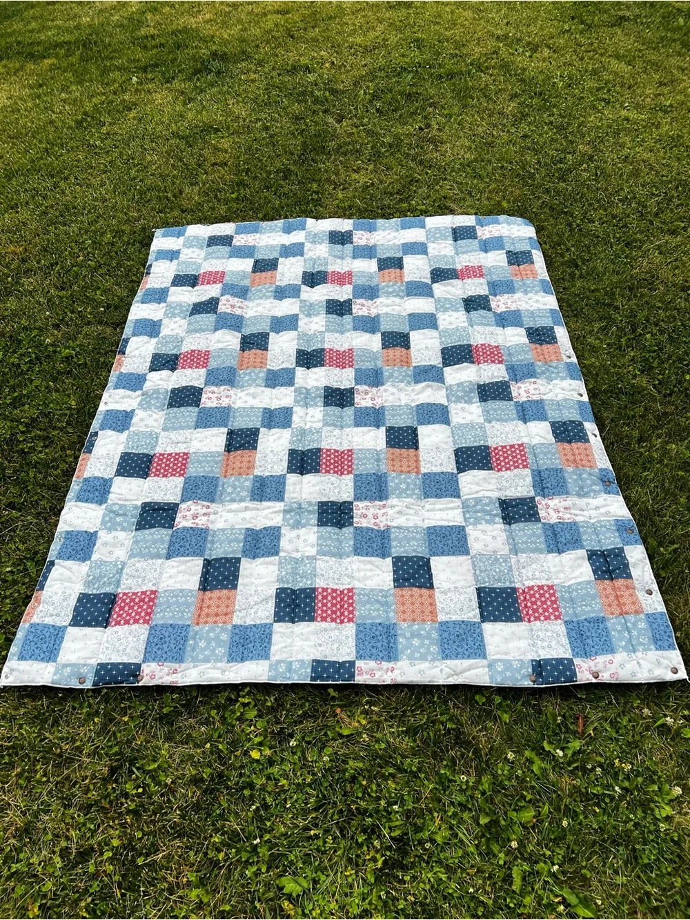 Vintage Snap Printed Quilt